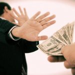 Боязнь прикасаться к деньгам