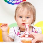 что умеет ребенок в год