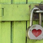 Дверь на замке