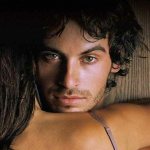 Использует?