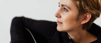 Как успокоиться и перестать плакать: способы борьбы и основные причины