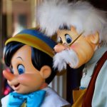 Красивые куклы Пиноккио и Джеппетто